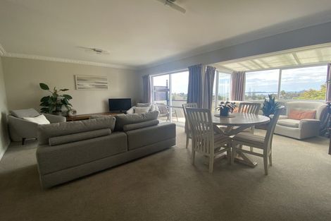 Photo of property in 3/2 Chilton Place, Howick, Auckland, 2014