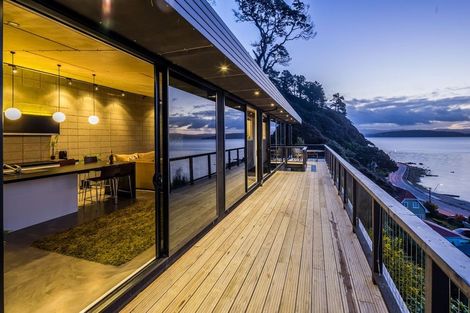 Photo of property in 616b Marine Drive, Days Bay, Lower Hutt, 5013