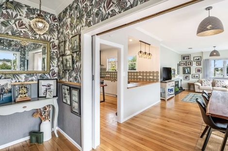 Photo of property in 81 Purnell Street, College Estate, Whanganui, 4500