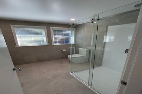 Photo of property in 24 Warwick Place, Brookfield, Tauranga, 3110