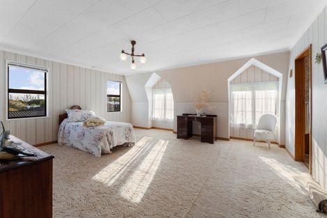 Photo of property in 43 Oriwa Crescent, Otaki, 5512