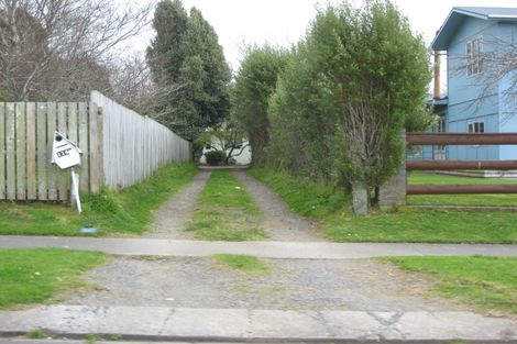 Photo of property in 114a Wairau Road, Oakura, 4314