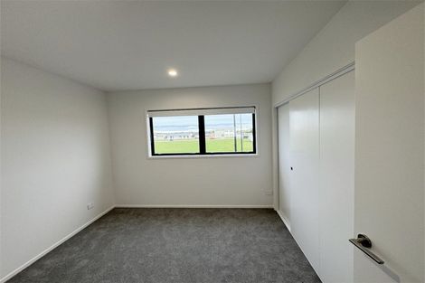 Photo of property in 2 Kaitiaki Drive, Clarks Beach, 2122