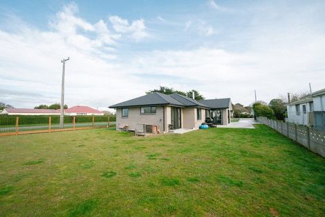 Photo of property in 149 Seaward Road, Edendale, 9825