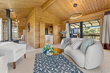 Photo of property in 12 Channing Crescent, Botany Downs, Auckland, 2010