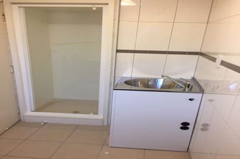 Photo of property in 2/103 Vauxhall Road, Narrow Neck, Auckland, 0624