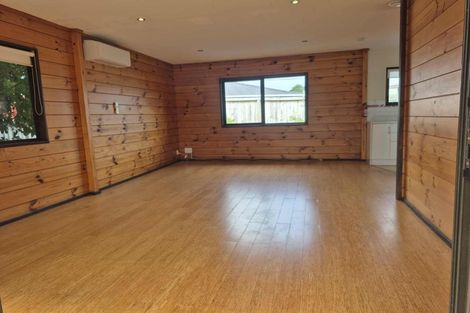 Photo of property in 15b Bay Street, Red Beach, 0932