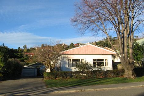 Photo of property in 17 Bowenvale Avenue, Cashmere, Christchurch, 8022