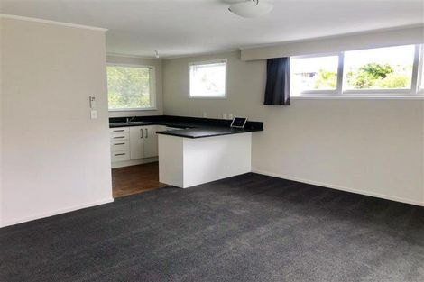 Photo of property in 3/20 Penning Road, Castor Bay, Auckland, 0620