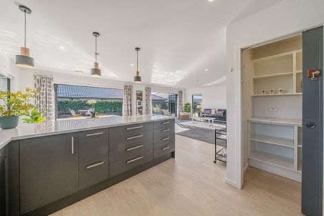 Photo of property in 10 Hopkirk Avenue, Wallaceville, Upper Hutt, 5018