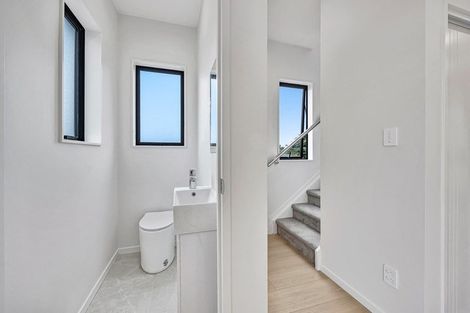 Photo of property in 3/163 Edmonton Road, Te Atatu South, Auckland, 0610