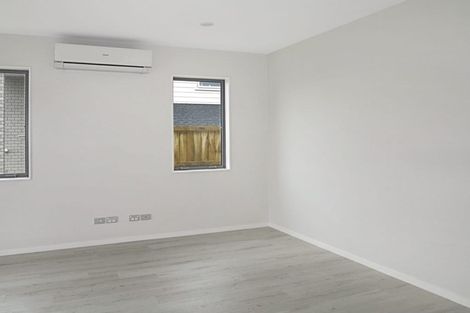 Photo of property in 54 Cirrus Way, Ranui, Auckland, 0612