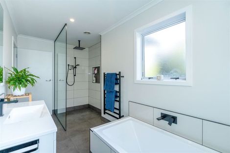 Photo of property in 16 Glen Street, Levin, 5510