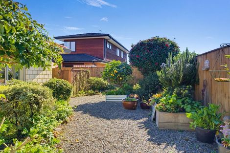 Photo of property in 76 Hillcrest Road North, Raumati Beach, Paraparaumu, 5032