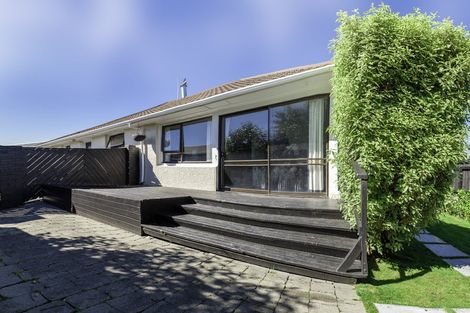 Photo of property in 1/290 Withells Road, Avonhead, Christchurch, 8042