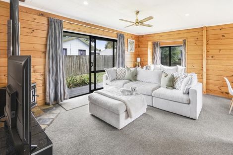 Photo of property in 14 Kentucky Crescent, Nawton, Hamilton, 3200