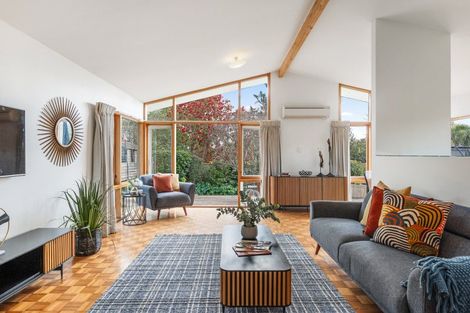 Photo of property in 394 Cashmere Road, Westmorland, Christchurch, 8025