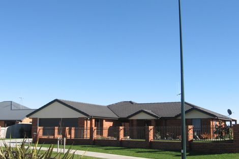 Photo of property in 26 Westminster Place, Rototuna North, Hamilton, 3210