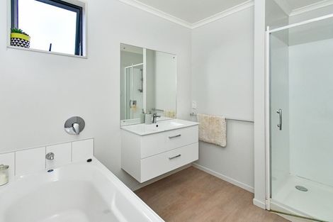 Photo of property in 6 Kohi Kai Place, Weymouth, Auckland, 2103