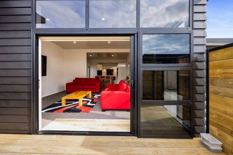 Photo of property in 70a Argyle Street, Hawera, 4610