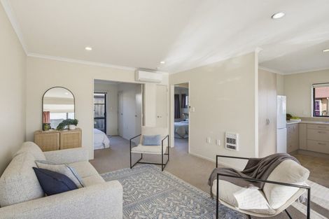 Photo of property in Rangeview Villas, 9/9 Fuller Close, Levin, 5510