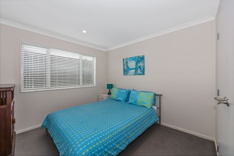 Photo of property in 1 Bridal Place, Silverdale, 0932