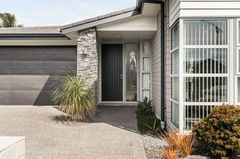 Photo of property in 15 Selliera Place, Papamoa Beach, Papamoa, 3118