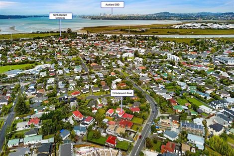 Photo of property in 13 Vodanovich Road, Te Atatu South, Auckland, 0610