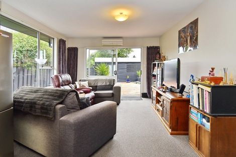 Photo of property in 2/91 Bayswater Crescent, Bromley, Christchurch, 8062