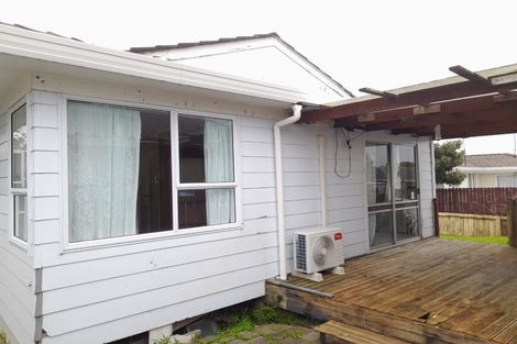 Photo of property in 3/3 Etherton Drive, Weymouth, Auckland, 2103