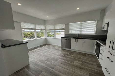 Photo of property in 5/2 Argyle Terrace, Milford, Auckland, 0620