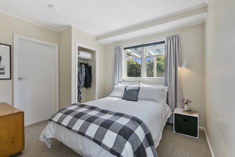 Photo of property in 102 Normandale Road, Normandale, Lower Hutt, 5010