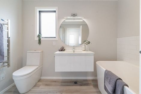 Photo of property in 84 Mawai Hakona Drive, Wallaceville, Upper Hutt, 5018