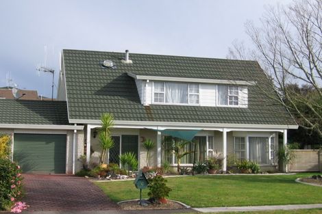 Photo of property in 12 Burn-murdoch Street, St Andrews, Hamilton, 3200