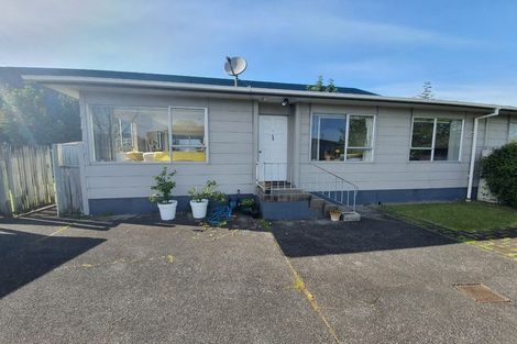 Photo of property in 25b Waimana Road, Conifer Grove, Takanini, 2112