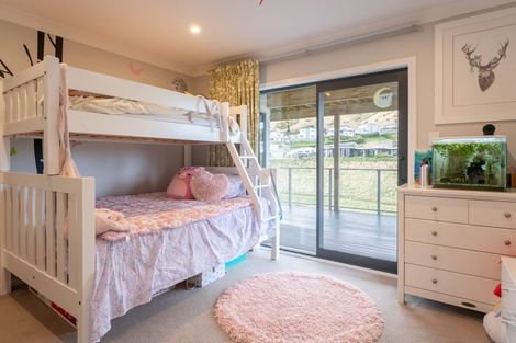 Photo of property in 16 Rochdale Drive, Churton Park, Wellington, 6037