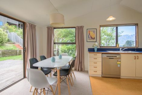 Photo of property in 9a Dart Place, Fernhill, Queenstown, 9300