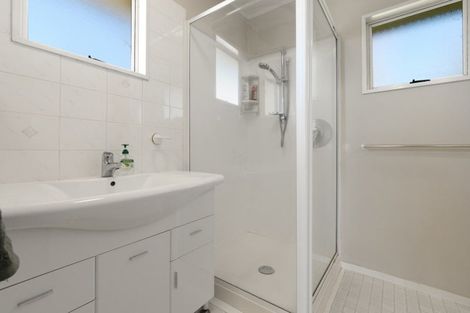 Photo of property in 19 Bellevue Road, Brookfield, Tauranga, 3110