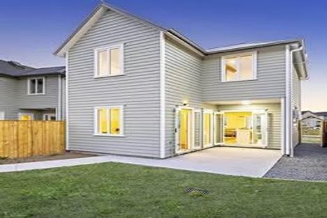Photo of property in 10 Warbler Crescent, Papakura, 2110