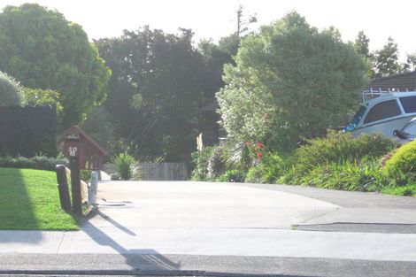 Photo of property in 30a Majesty Place, Half Moon Bay, Auckland, 2012