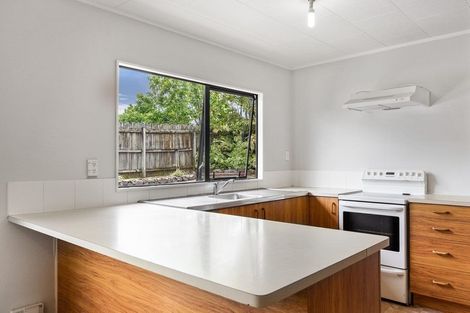 Photo of property in 76 Harmel Road, Glendene, Auckland, 0602