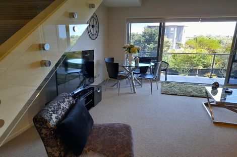 Photo of property in The Strand, 3/16 Ronald Street, Strandon, New Plymouth, 4312