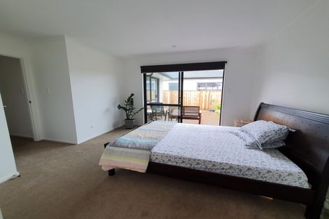 Photo of property in 65 Nobilo Road, Kumeu, 0810