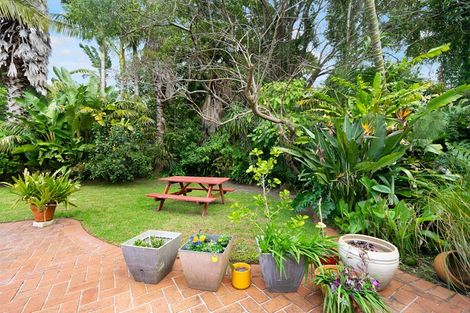 Photo of property in 2/18a Clayburn Road, Glen Eden, Auckland, 0602