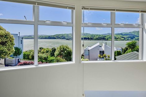 Photo of property in 24 Molyneux Close, Whitby, Porirua, 5024