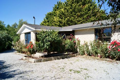 Photo of property in 21 Dunback Street, Waynes, Palmerston, 9483