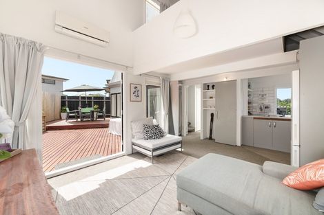 Photo of property in 1a Pacific View Road, Papamoa Beach, Papamoa, 3118