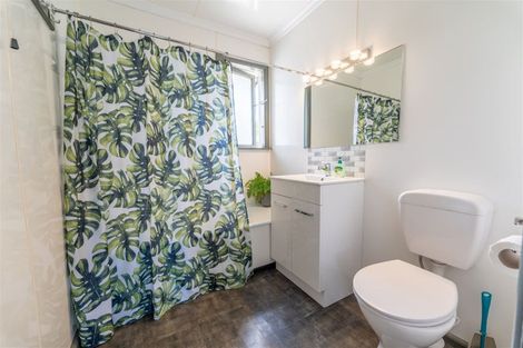 Photo of property in 12 Stuart Street, Holmes Hill, Oamaru, 9401