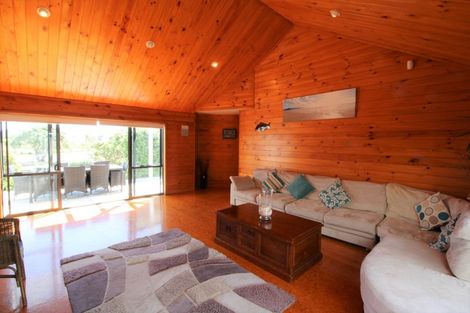Photo of property in 550 Matarangi Drive, Matarangi, Whitianga, 3592