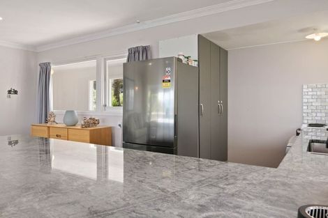 Photo of property in 43 Wakeman Road, Acacia Bay, Taupo, 3330